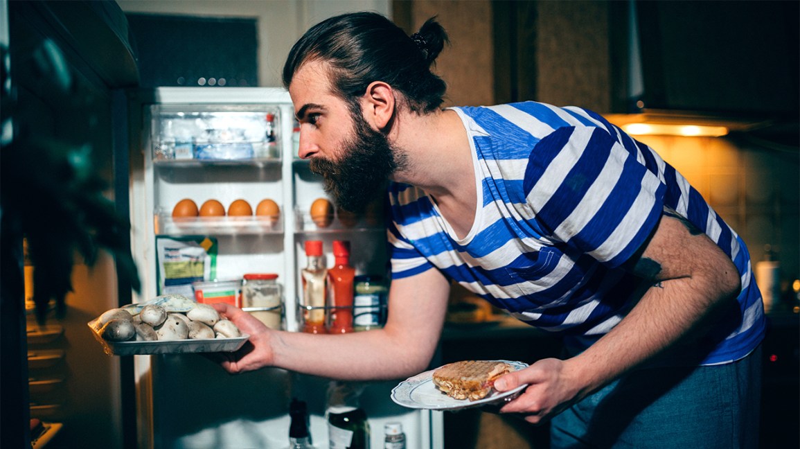 Αυτό είναι το υγιεινό σνακ που πρέπει να τρώτε πριν κοιμηθείτε για να μειώσετε την αρτηριακή πίεση